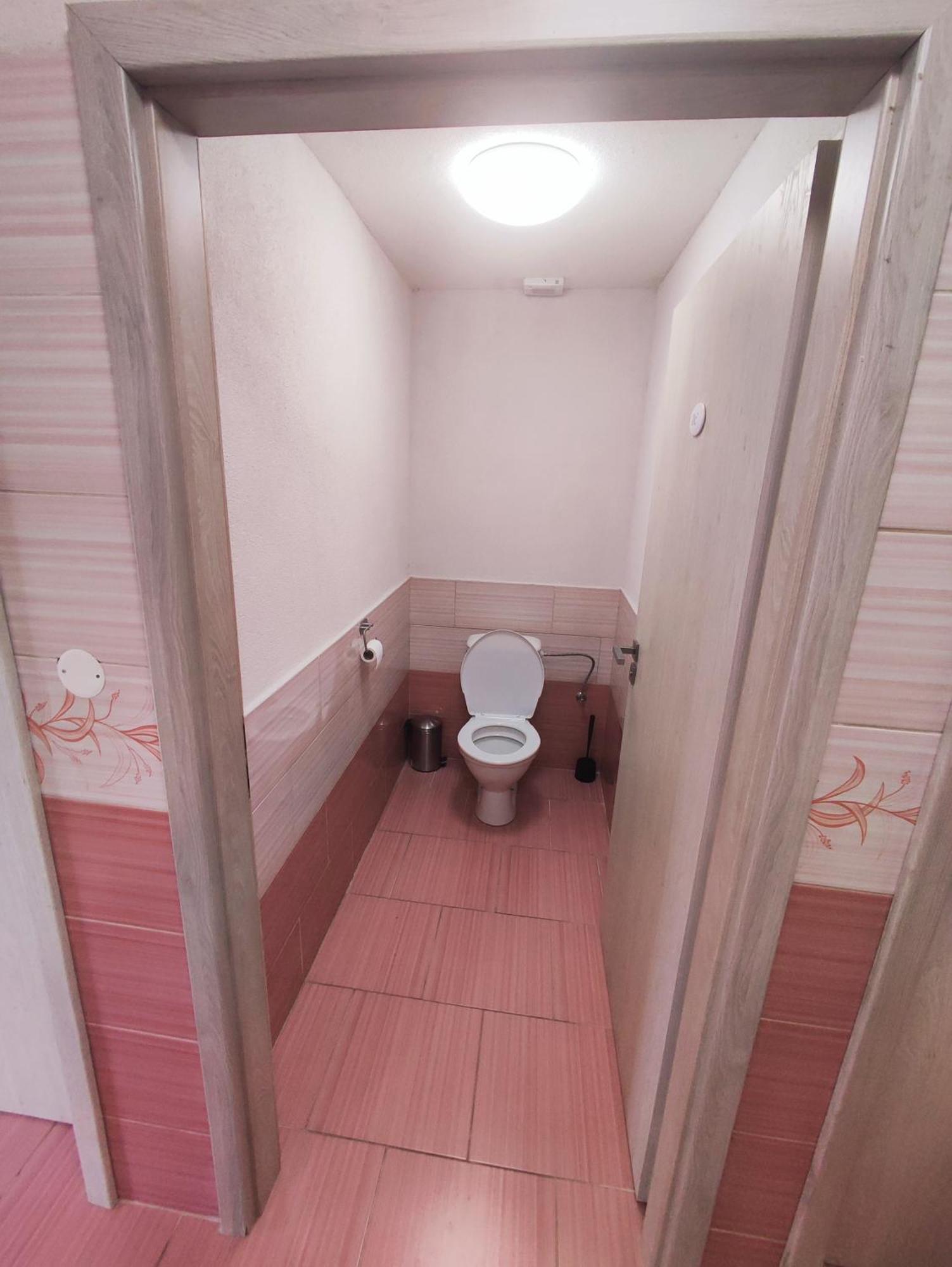 V Klimatizovanych Chatickach Stit Apartment *